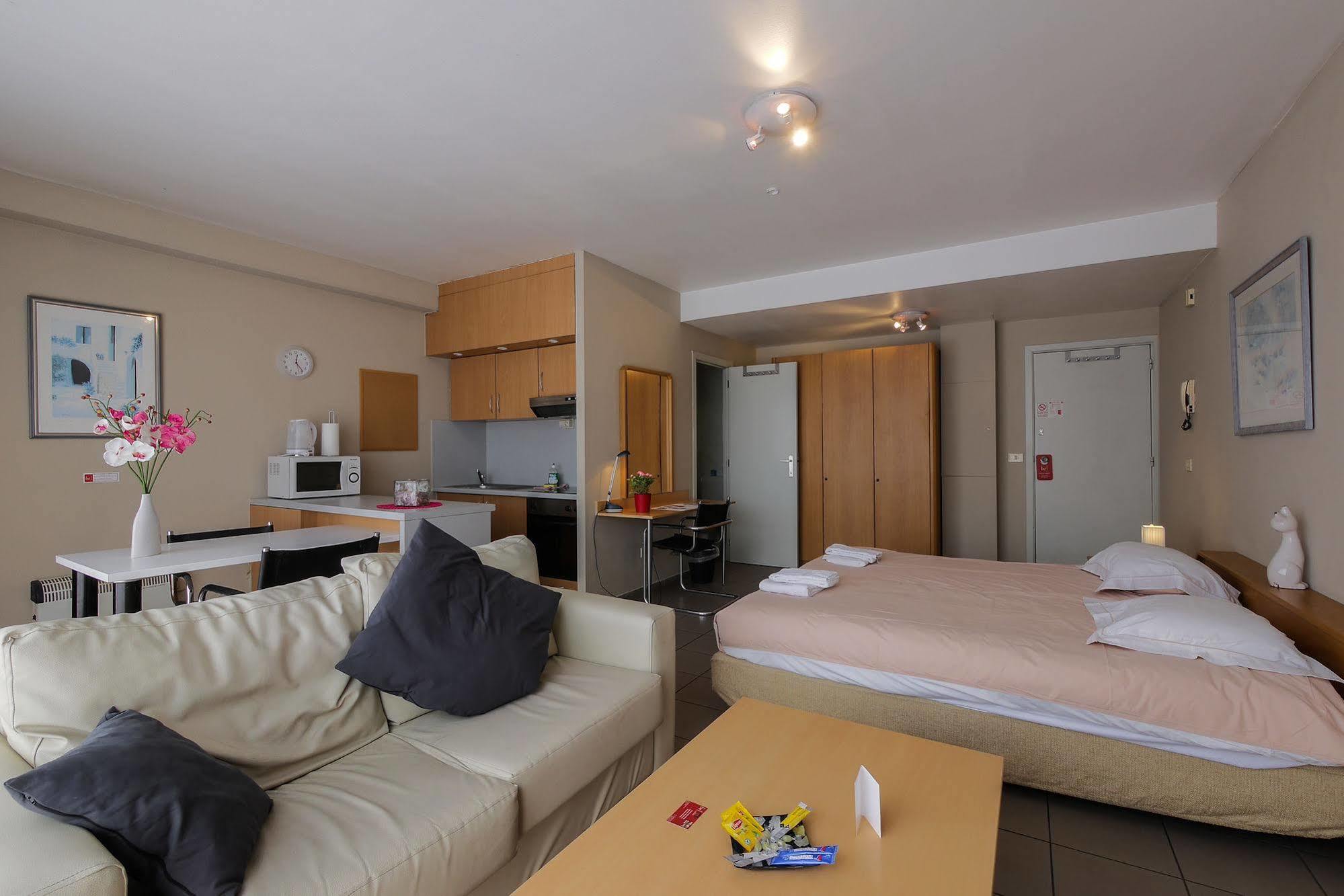 City Apartments Antwerpen * Antwerp